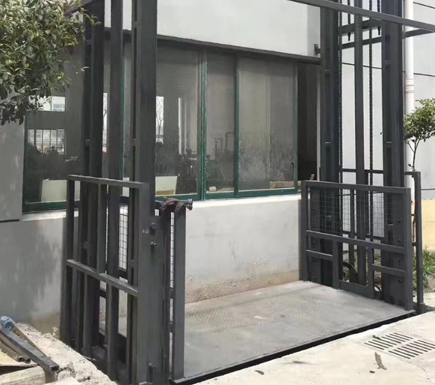 连云港导轨式施工升降机助力民生工程提速增效